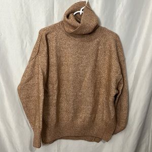 H&M Brown turtleneck sweater